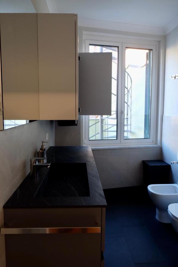 Monolocale Di Pregio Palazzo Dei Rolli Apartment Genoa Exterior photo